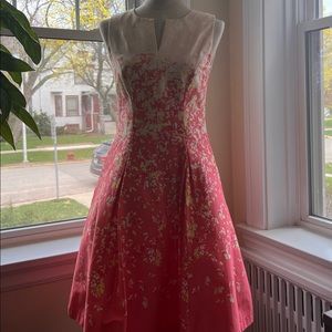 Chetta B coral color with yellow & white flowers, size 6 fun summer party dress!